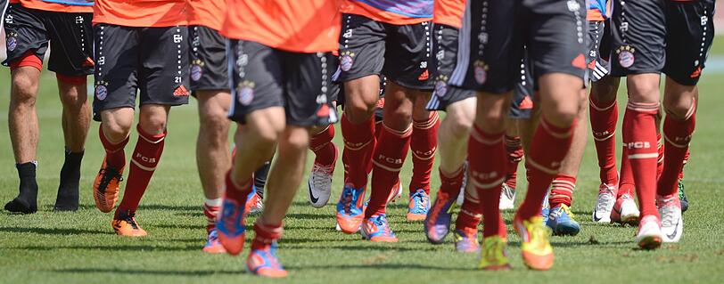 Nächste Runde im Trainingslager: Am vierten Tag schwitzen die Spieler des FC Bayern in der Sonne.