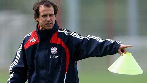 Noch bis Juni Coach der zweiten Mannschaft des FC Bayern: Mehmet Scholl. Noch bis Juni Coach der zweiten Mannschaft des FC Bayern: Mehmet Scholl.