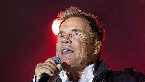 Dieter Bohlen meldet sich nicht nur im TV zurück, er steht auch wieder auf der Bühne.