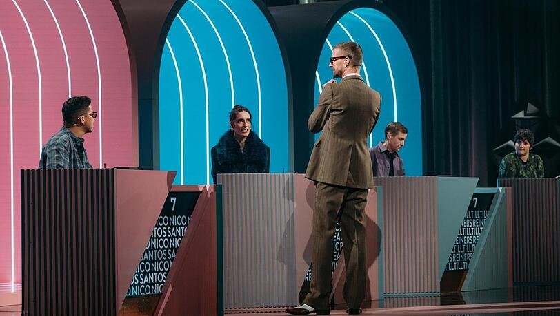 In der dritten Folge der elften Staffel von "Wer stiehlt mir die Show?" versuchen Nico Santos, Andrea Petković, Till Reiners und Wildcard-Kandidatin Julia gegen Joko Winterscheidt zu triumphieren.