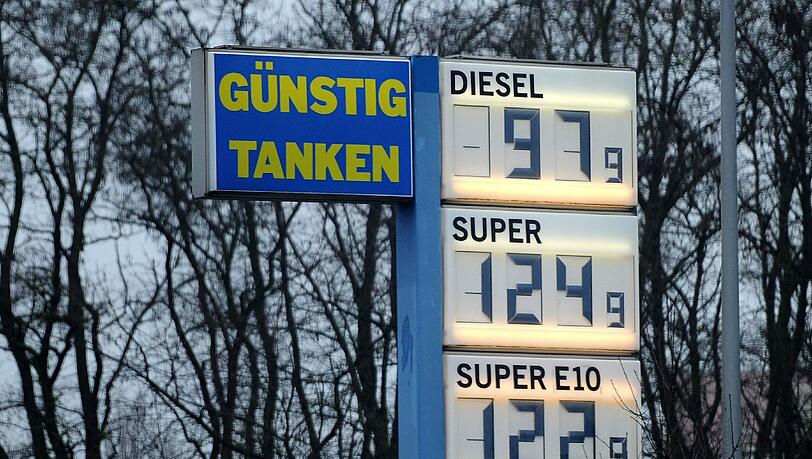 Sparen mit dem Diesel? Diese Zeiten könnten bald vorbei sein. Sparen mit dem Diesel? Diese Zeiten könnten bald vorbei sein.