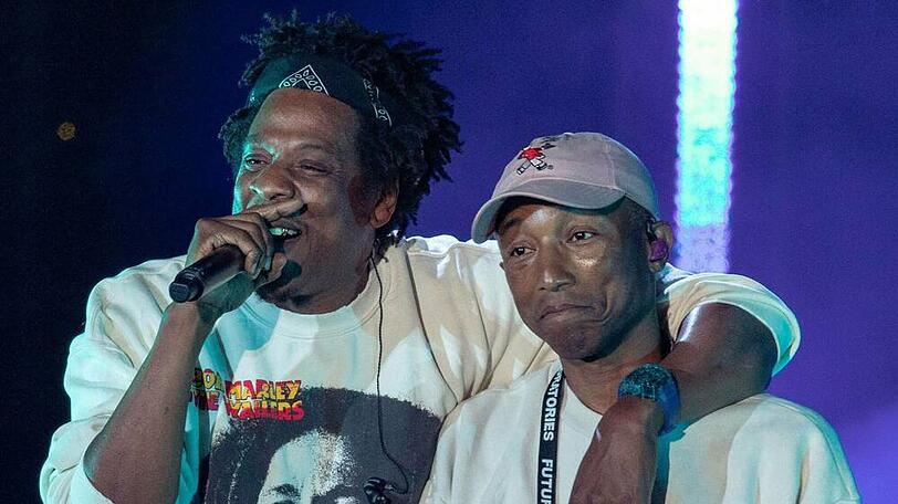 Jay-Z und Pharrell Williams bei einem gemeinsamen Live-Auftritt 2019.