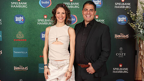 Stefanie Schanzleh und Silva Gonzalez zählen 2025 zu den Promi-Paaren im "Sommerhaus der Stars".