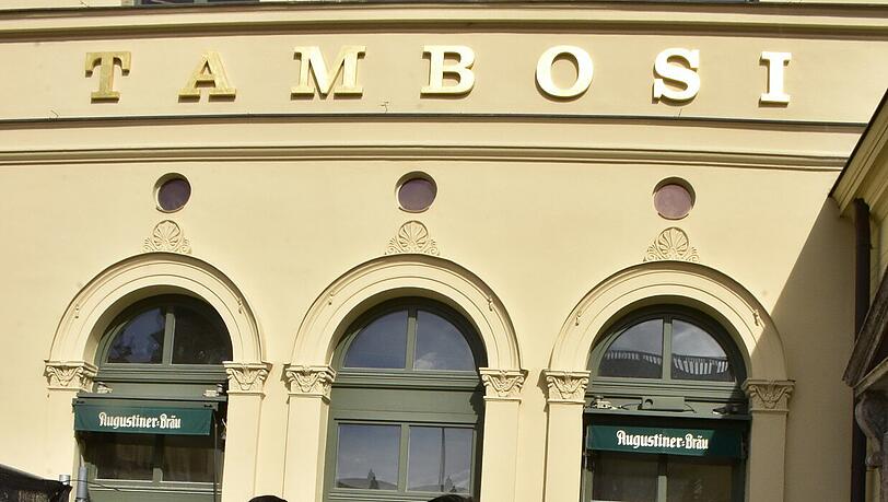Pino und Ugo Crocamo stellen das neue Tambosi vor Pino und Ugo Crocamo stellen das neue Tambosi vor
