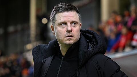 Trainer Alexander Straus vom Frauenteam des FC Bayern München .