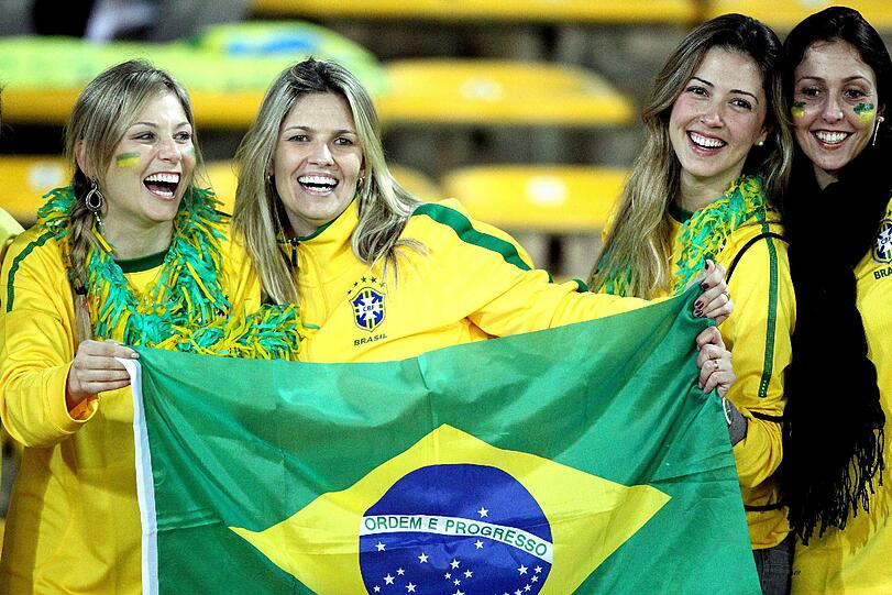 Die heißen Fans vom Copa America. Können Sie unseren Supoortern das Wasser reichen? Entscheiden Sie selbst: Wir haben die schönsten Fans der Welt zusammengestellt.