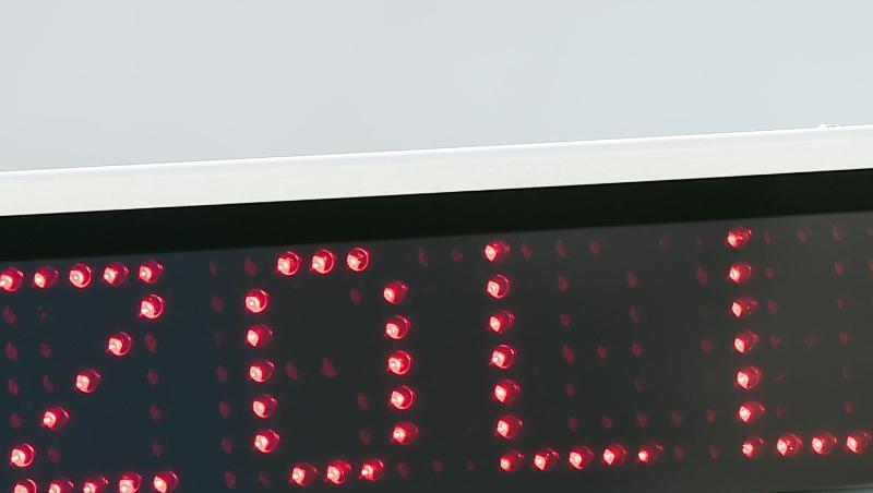 Der Schriftzug "Zoll" auf dem Dach eines Einsatzfahrzeugs des Zolls. Foto: Christophe Gateau/dpa/Illustration Der Schriftzug "Zoll" auf dem Dach eines Einsatzfahrzeugs des Zolls. Foto: Christophe Gateau/dpa/Illustration