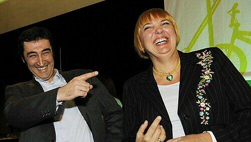 Neues Führungsduo der Grünen: Cem Özdemir und Claudia Roth Neues Führungsduo der Grünen: Cem Özdemir und Claudia Roth
