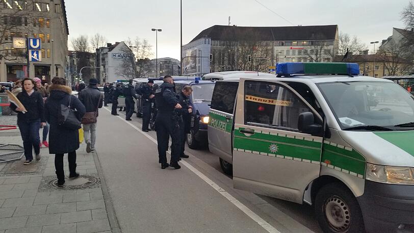 Die "München ist bunt"-Kundgebung: Rund 20 000 Teilnehmer demonstrierten für ein tolerantes und weltoffenes München.