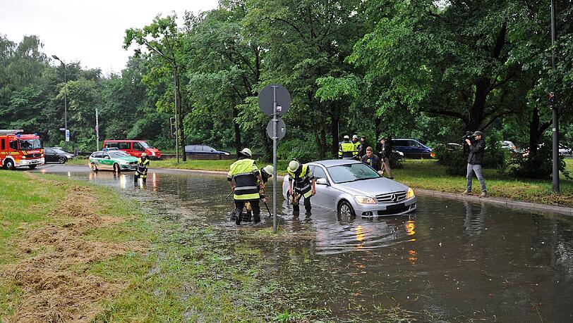 Verkehrschaos in München nach dem heftigen Gewitter vom Montagmorgen.