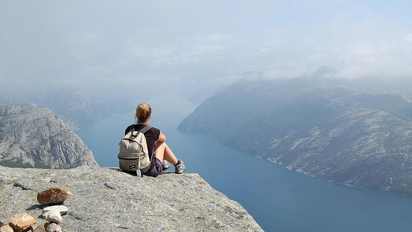 Jugendliche in Norwegen: Mit Reisestipendien können junge Leute die Welt entdecken. Jugendliche in Norwegen: Mit Reisestipendien können junge Leute die Welt entdecken.