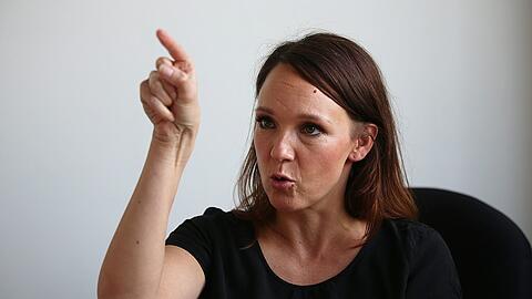 Kundgebung zum Dank an die Frauen: Carolin Kebekus.