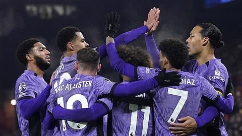 Liverpool bleibt durch den Sieg bei Sheffield United an Arsenal dran.