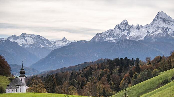 Der 44-Jährige war in Begleitung auf einem Steig am Watzmann-Massiv unterwegs. (Archivbild)