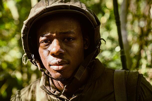 Allen Nelson (Rodney Hicks) als amerikanischer Soldat in Vietnam in Shinya Tsukamotos Film „Mr. Nelson, did you kill people?“ Allen Nelson (Rodney Hicks) als amerikanischer Soldat in Vietnam in Shinya Tsukamotos Film „Mr. Nelson, did you kill people?“