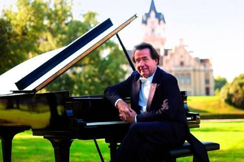 Der Pianist und Festivalgründer Rudolf Buchbinder