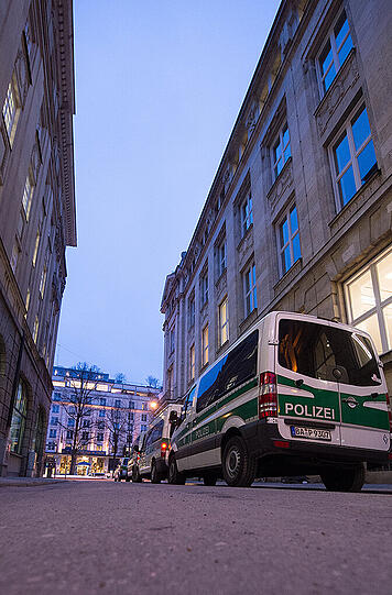 Bilder von der Sicherheitskonferenz 2015: Auch in diesem Jahr werden wieder etliche Polizisten für die Sicherheit in München sorgen. 3.700 Beamte werden im Einsatz sein, daneben gibt es noch etliche weitere Sicherheitsmaßnahmen. (Archivbild)