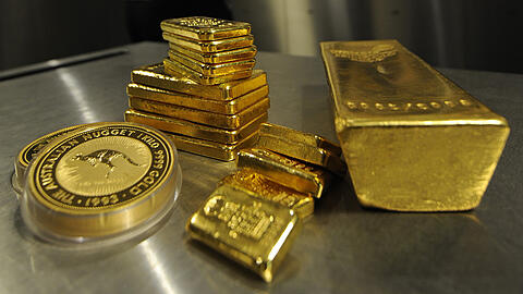 Wer Gold kauft, kann es bei einem privaten Anbieter oder einer Bank aufbewahren.