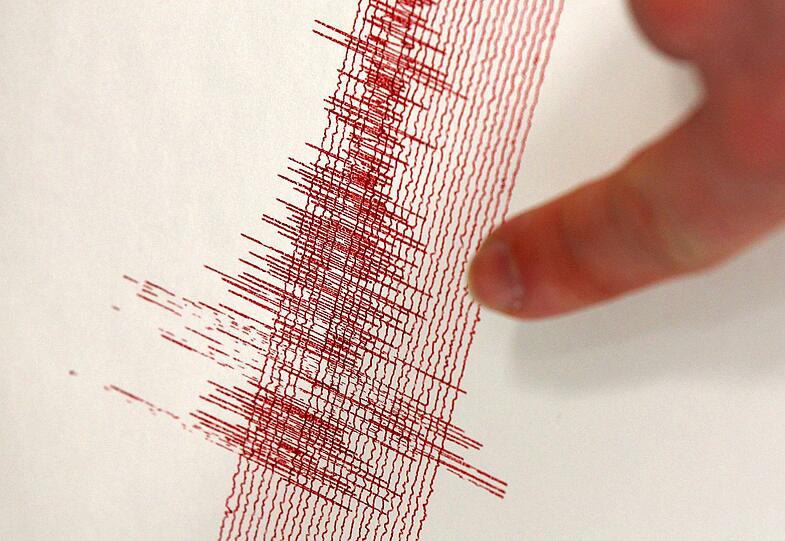 Seismographen zeichnen Wellen und Schwingungen des Bodens auf, die bei Erdbeben entstehen (Symbolfoto).