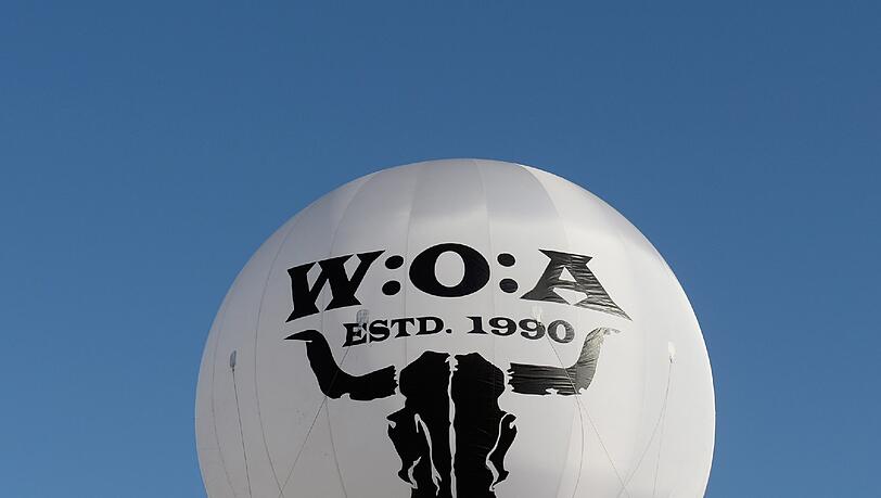 Das Open-Air-Festival Wacken startet offiziell am Donnerstag. In der Nacht zum Donnerstag starb ein 19-Jähriger bei einem Verkehrsunfall. Das Open-Air-Festival Wacken startet offiziell am Donnerstag. In der Nacht zum Donnerstag starb ein 19-Jähriger bei einem Verkehrsunfall.