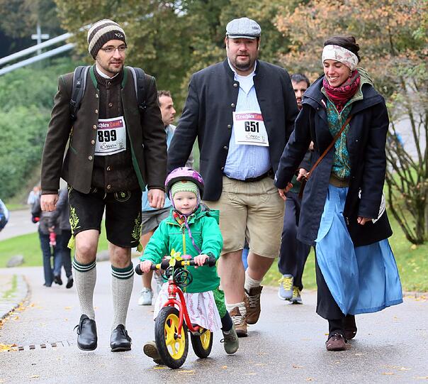 Die Bilder vom Trachtenlauf.