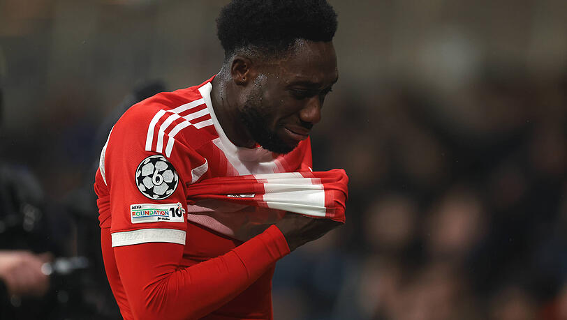 Unter Tränen raus gegen Atalanta Bergamo: Davies. Unter Tränen raus gegen Atalanta Bergamo: Davies.