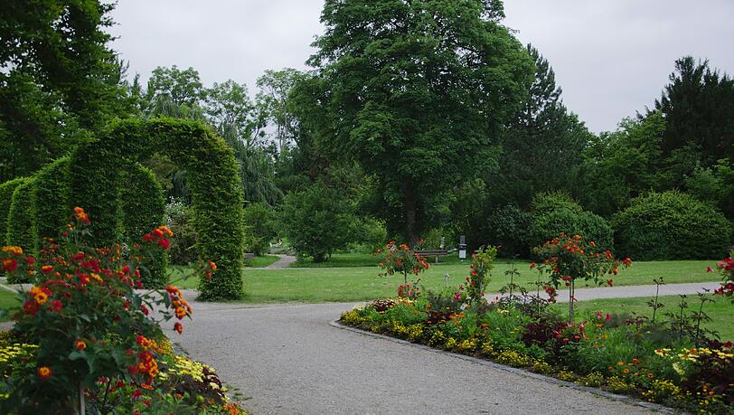 Der Rosengarten - einer der Münchner Lieblingsorte im Viertel. Der Rosengarten - einer der Münchner Lieblingsorte im Viertel.