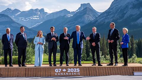 Da waren sie noch vollständig: das "Familienfoto" mit US-Präsident Trump.