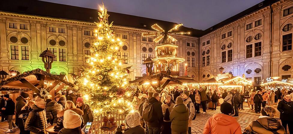 Das Weihnachtsdorf in der Residenz.