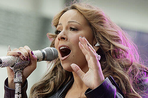 Ähnlich erging es Sängerin Mariah Carey: Sie produzierte einen Hit nach dem anderen. 2001 dann musste sie sich wegen Erschöpfung behandeln lassen.