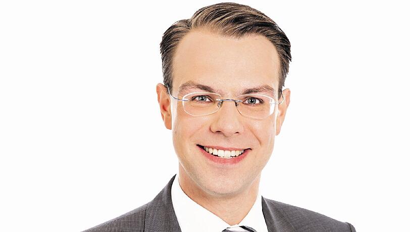 Der CSU-Kandidat im Bezirk Pasing ärgert sich über die Gestaltung der Tramhaltestelle am Pasinger Bahnhof. Der CSU-Kandidat im Bezirk Pasing ärgert sich über die Gestaltung der Tramhaltestelle am Pasinger Bahnhof.