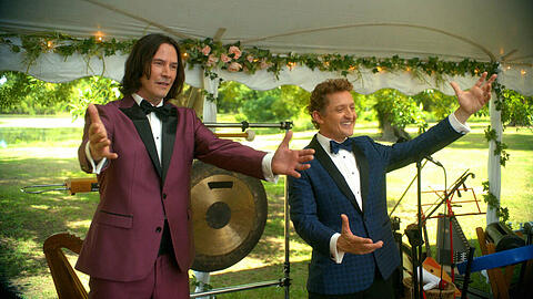 Keanu Reeves (l.) und Alex Winter in "Bill & Ted Face the Music".