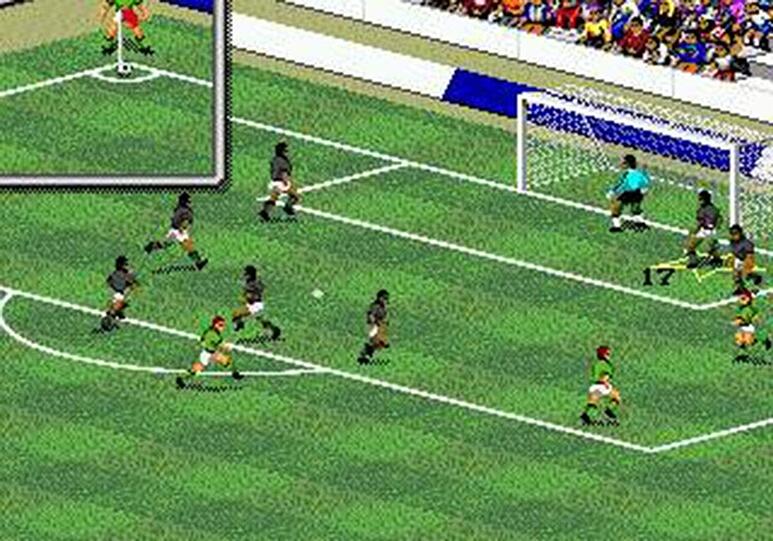 Stolz waren die Entwickler auf das "digitalisierte Jubelgeschrei" im Stadion. Unvergessen bis heute sind dagegen die legendären "Glitches" - Schwachstellen im Ablauf: So konnte man sich beispielsweise vor den abschlagenden Torwart stellen und auf einen Abpraller hoffen. Nach einem Foul wiederum lief man einfach vor dem Schiri davon ... Stolz waren die Entwickler auf das "digitalisierte Jubelgeschrei" im Stadion. Unvergessen bis heute sind dagegen die legendären "Glitches" - Schwachstellen im Ablauf: So konnte man sich beispielsweise vor den abschlagenden Torwart stellen und auf einen Abpraller hoffen. Nach einem Foul wiederum lief man einfach vor dem Schiri davon ...