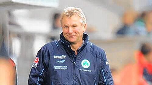 "Die Zuschauer lassen sich immer mehr auf uns ein": Das freut Trainer Benno Möhlmann. "Die Zuschauer lassen sich immer mehr auf uns ein": Das freut Trainer Benno Möhlmann.