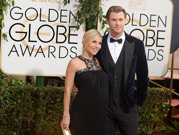 Bei den Golden Globes war bei Chris Hemsworths Frau bereits ein deutlicher Baby-Bauch zu sehen