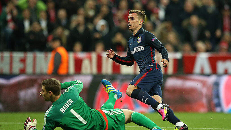 Das Aus für die Bayern: Atlético-Stürmer Antoine Griezmann trifft gegen Manuel Neuer zum 1:1 im Champions-League-Halbfinale. Das Aus für die Bayern: Atlético-Stürmer Antoine Griezmann trifft gegen Manuel Neuer zum 1:1 im Champions-League-Halbfinale.