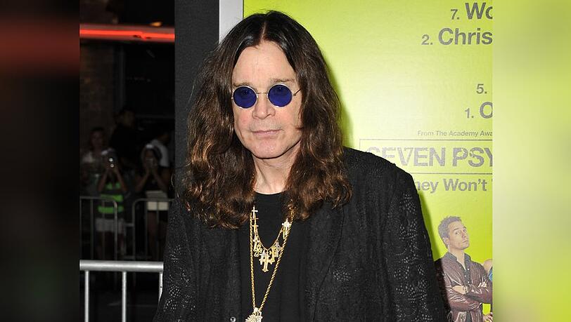 Zwei Dokumentationen sollen Einblicke in Ozzy Osbournes Leben gewähren.