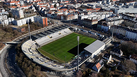 TSV 1860, FC Bayern, T&uuml;rkg&uuml;c&uuml; und sogar der FC Wacker: &Uuml;ber die Jahre haben schon viele Mannschaften Heimspiele im Gr&uuml;nwalder Stadion ausgetragen. Nun kommt eine weitere hinzu.