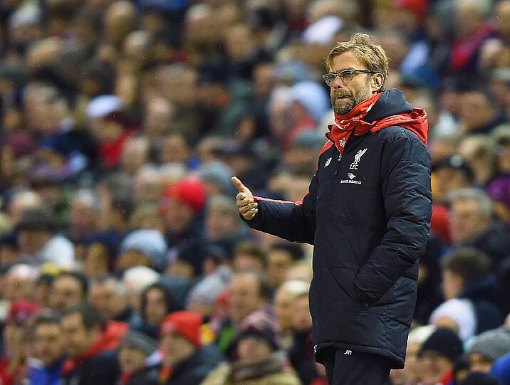 Im dichten Schneetreiben an der Anfield Road vollführte der frühere Dortmunder Coach nach dem Ausgleichstreffer von Joker Joe Allen in der 90. Minute Freudentänze, zelebrierte mit einem furchteinflößenden Gesichtsausdruck einen seiner berühmt-berüchtigten Jubelläufe.