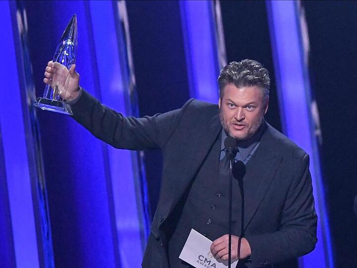 Blake Shelton wurde bei den Country Music Awards für die "Single des Jahres" geehrt.