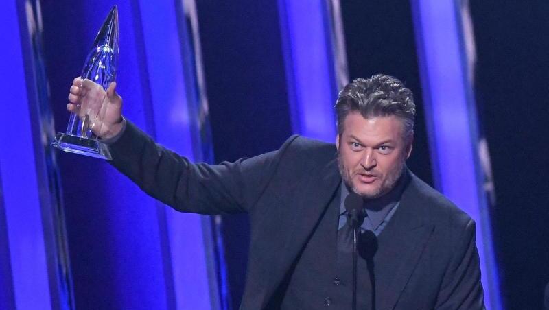Blake Shelton wurde bei den Country Music Awards für die "Single des Jahres" geehrt. Blake Shelton wurde bei den Country Music Awards für die "Single des Jahres" geehrt.