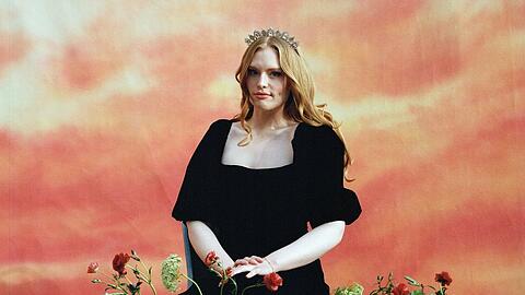Freya Ridings hat mit "Blood Orange" auch ein neues Album auf dem Markt.