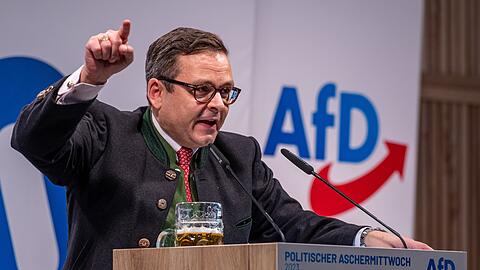 Gerald Grosz spricht beim Politischen Aschermittwoch der Alternative für Deutschland (AfD).