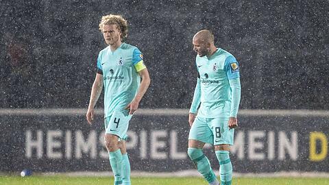 Kapitän Jesper Verlaat (l.) und Manni Starke bei der Pleite in Dortmund.