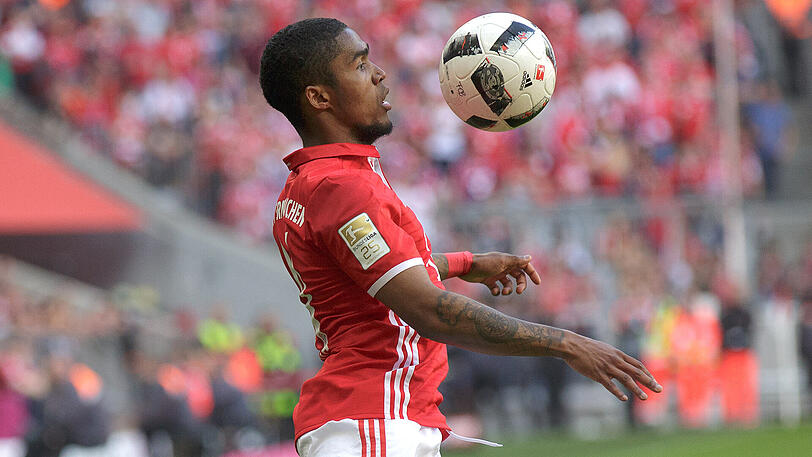 Douglas Costa war 2015 für rund 30 Millionen Eurpo von Schachtjor Donezk zum FC Bayern gekommen.