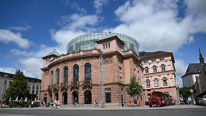 Die Fachzeitschrift "Opernwelt" hat das Staatstheater Mainz zum Opernhaus des Jahres ernannt. (Archivbild)