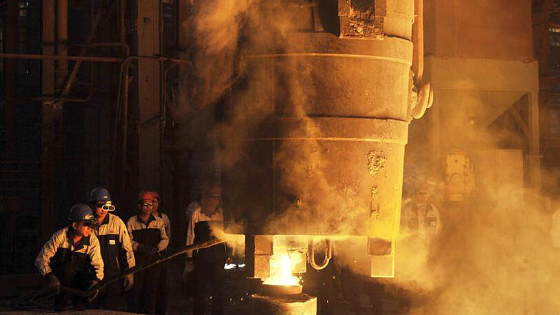 Stahlproduktion im chinesischen Shenyang. Auf bestimmte Stahlerzeugnisse aus China hat die EU ab sofort Antidumping-Aufschläge von bis zu 35,9 Prozent des Preises verhängt.