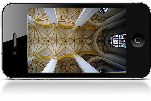 Ab sofort gibt es Applikationen (Apps) fürs iPhone für den Alten Peter und die Frauenkirche.