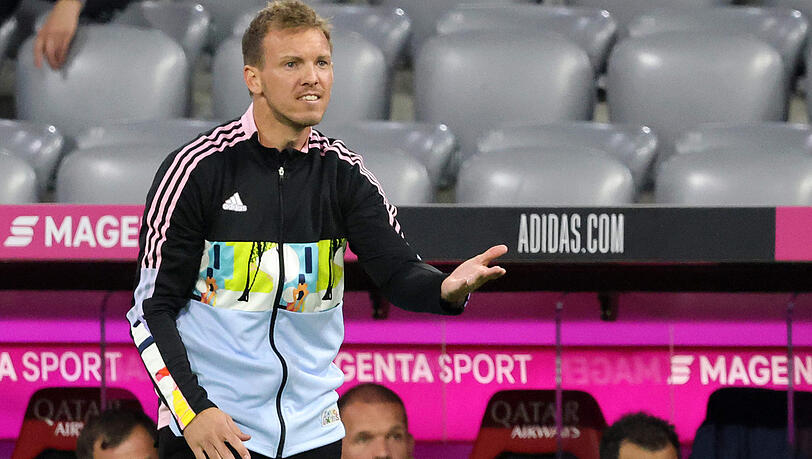 Amin: "Einfach zu bunt und verspielt. Es gibt schönere Trainingsanzüge, am besten einfarbig: rot oder schwarz." Weiter Outfits und die Bewertungen durch den Style-Experten zum Durchklicken. Amin: "Einfach zu bunt und verspielt. Es gibt schönere Trainingsanzüge, am besten einfarbig: rot oder schwarz." Weiter Outfits und die Bewertungen durch den Style-Experten zum Durchklicken.
