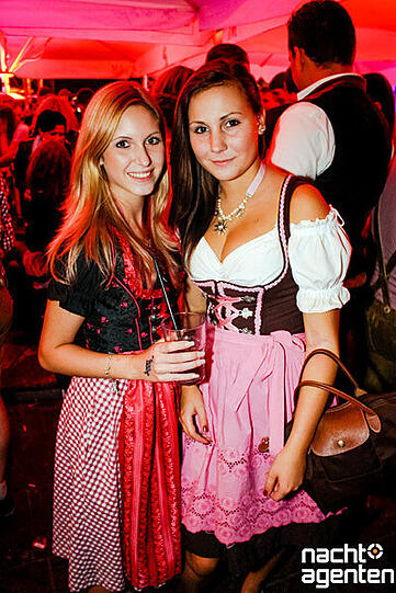 Der Neuraum veranstaltete jeden Tag nach der Wiesn eine Party. Hier die besten Bilder vom letzten Samstag. Mehr Bilder unter: http://www.nachtagenten.de/gallery/16-tage-wiesn-16-tage-neuraum-meets-mashup-baby-clubsound-2-0.939507.html